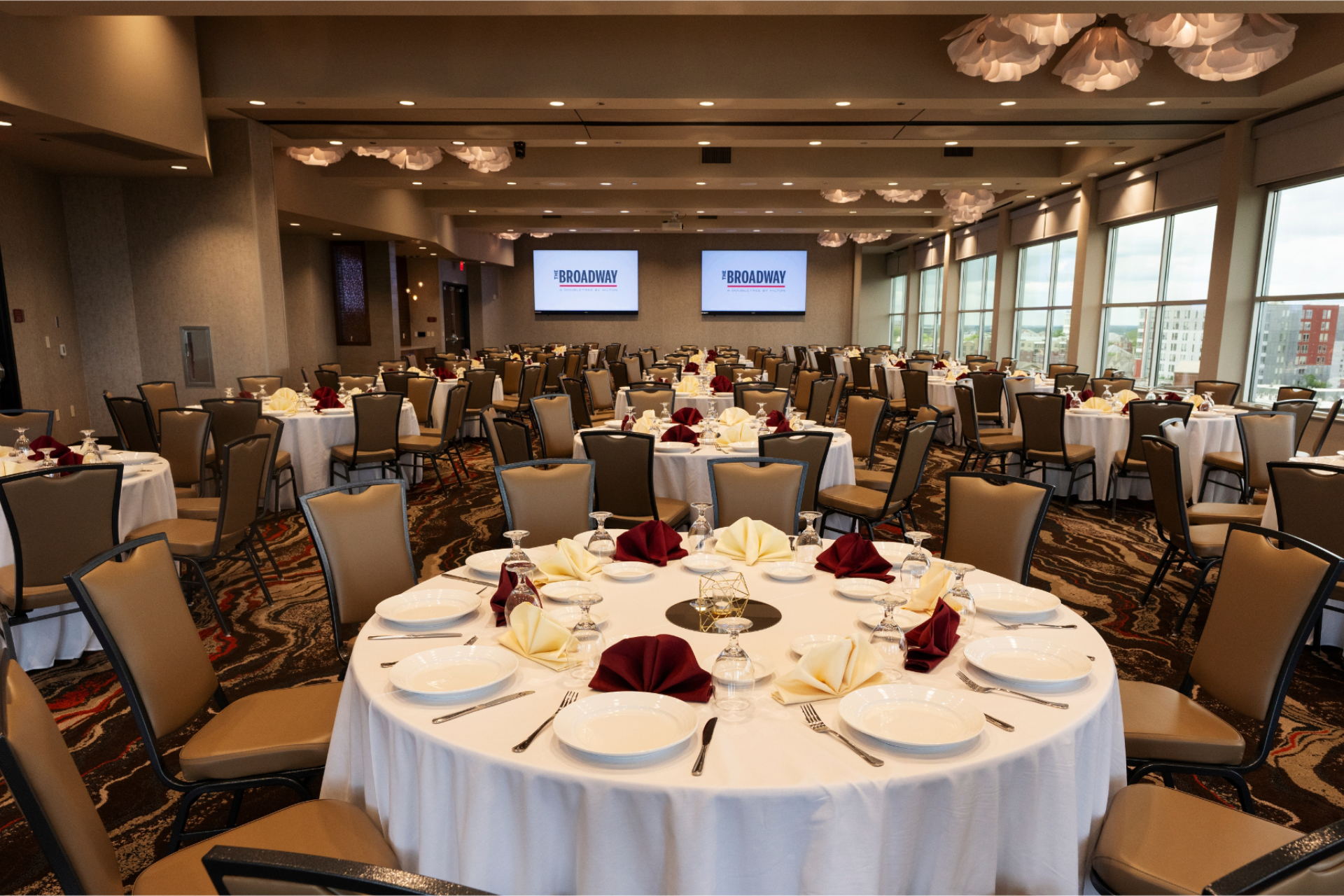 The Broadway Columbia, DoubleTree by Hilton